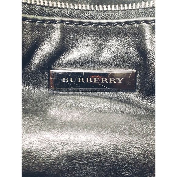 - BURBERRY MAGGIE KNOT METTALIC LAMBSKIN LTH… - Picture 3 of 15